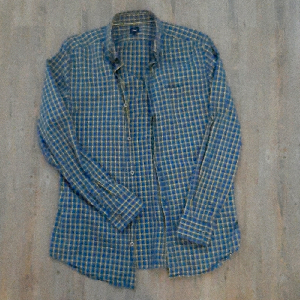 GAP Plaid Shirt - Medium